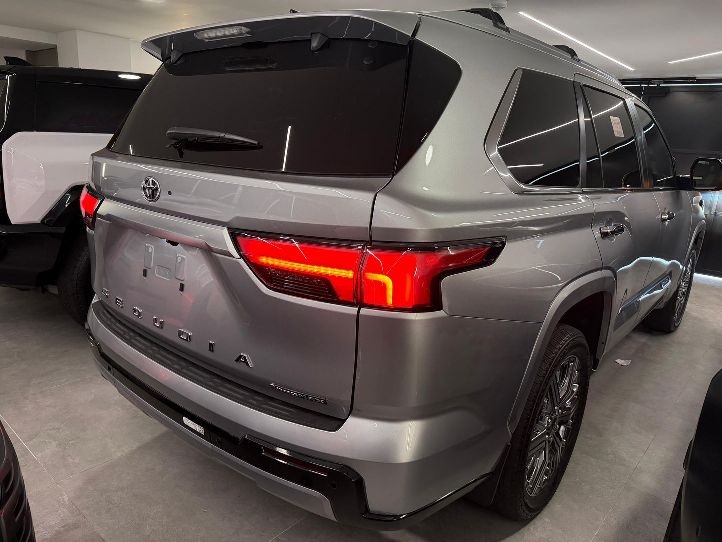 Toyota Sequoia Capstone Híbrida 2026