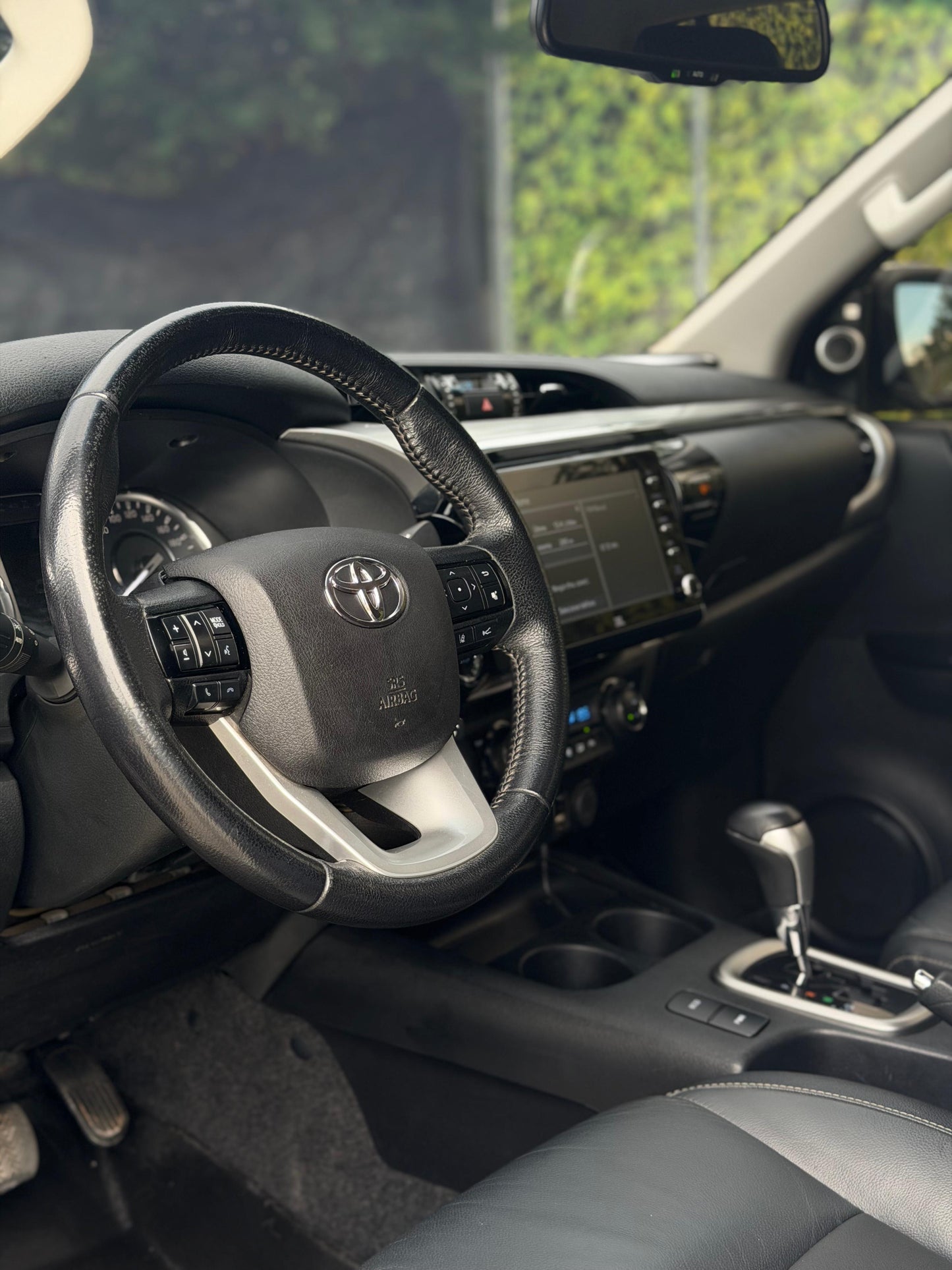 Toyota Hilux SRX 2022 2.8L Diesel