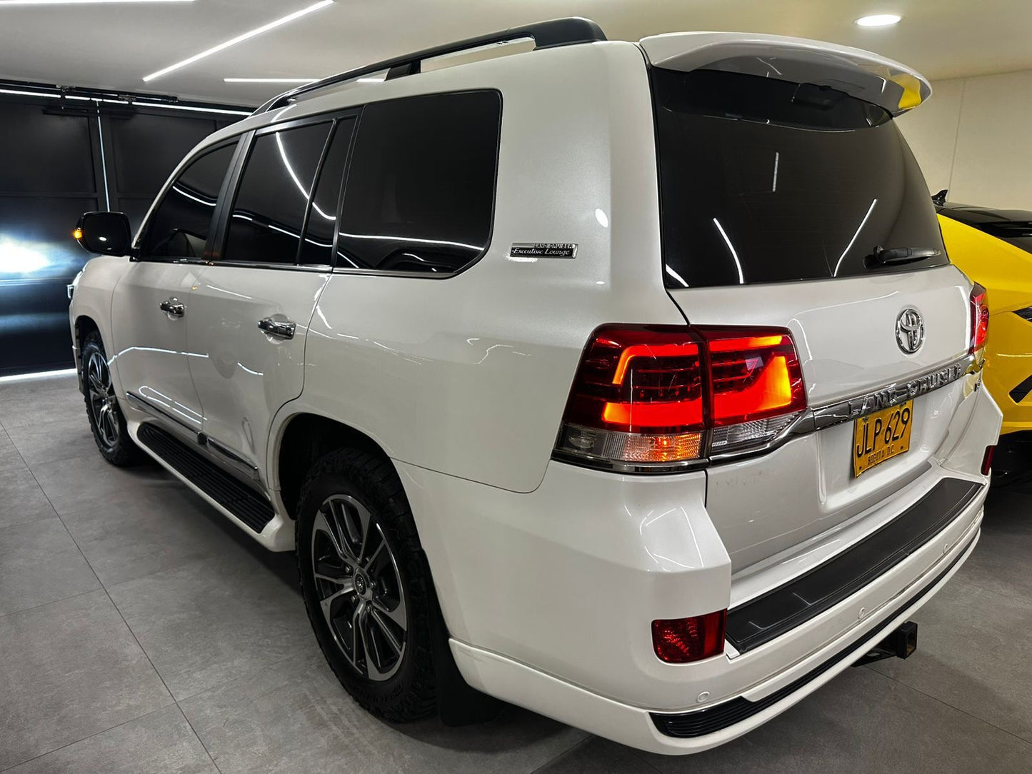TOYOTA SAHARA LC200 EUROPEA EXECUTIVE LOUNGE B2+ 2020
