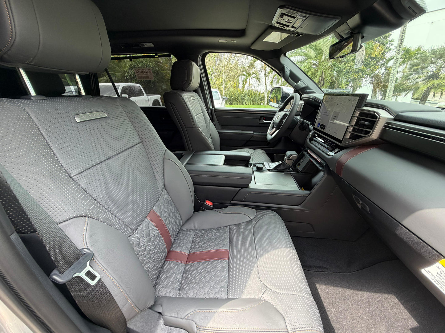 Toyota Sequoia Capstone Híbrida 2026