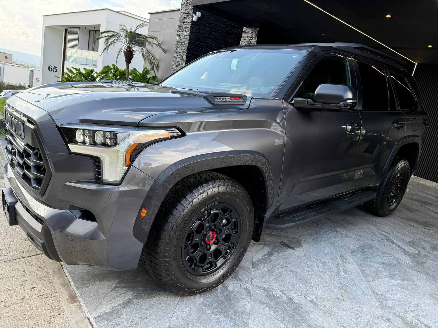 Toyota sequoia TRD PRO HIBRIDA 2026
