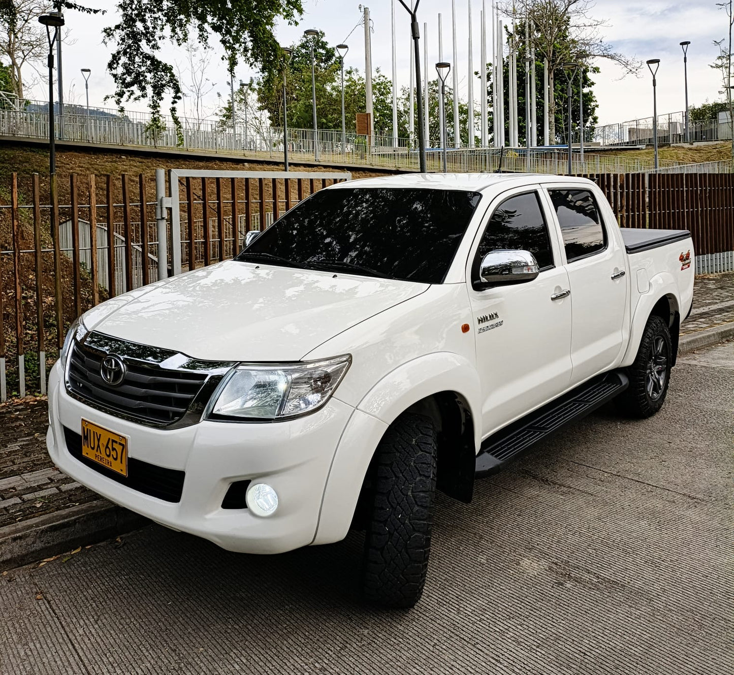 Toyota Hilux 4x4 Diesel B2+