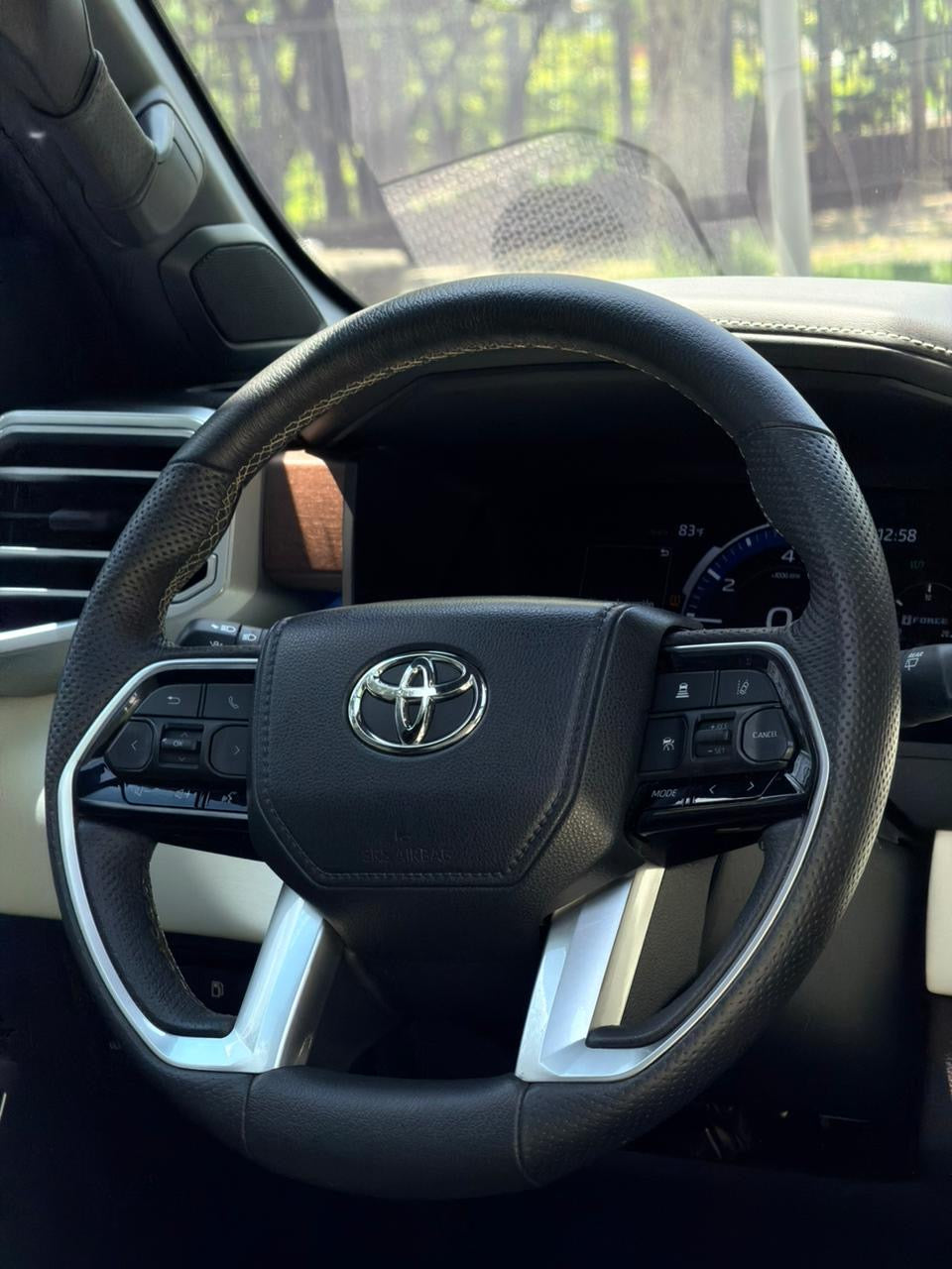 Toyota Sequoia Capstone Híbrida 2024
