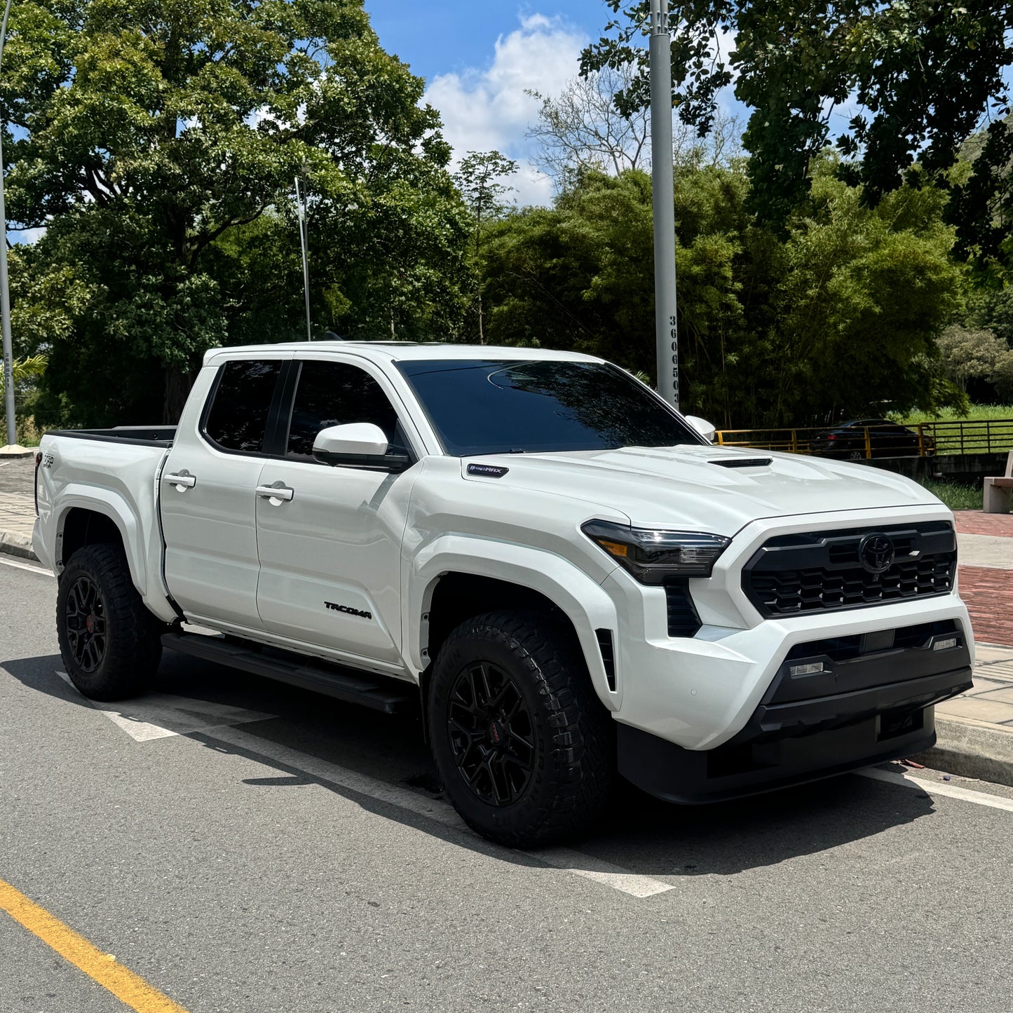 Tacoma TRD Sport Híbrida 2026