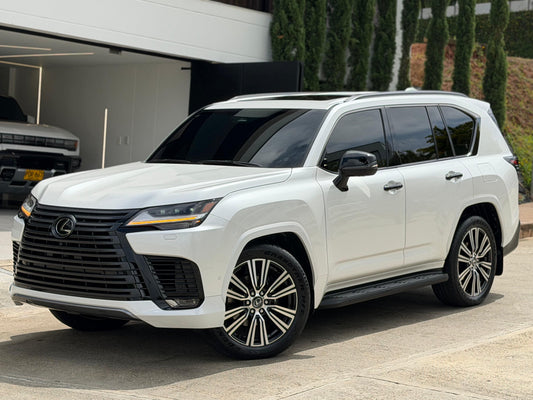 Lexus LX 700h Luxury 2025 Híbrida