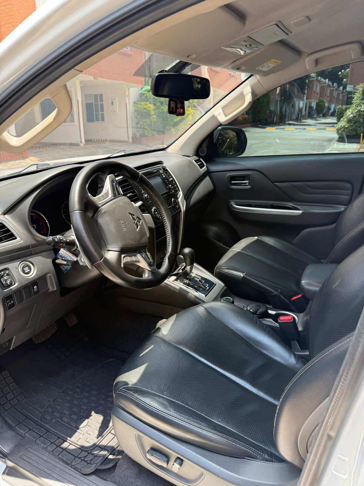 MITSUBISHI L200 SPORT 2023 DIÉSEL