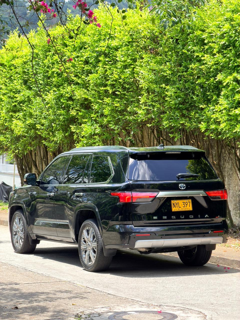 Toyota Sequoia Capstone Híbrida 2024
