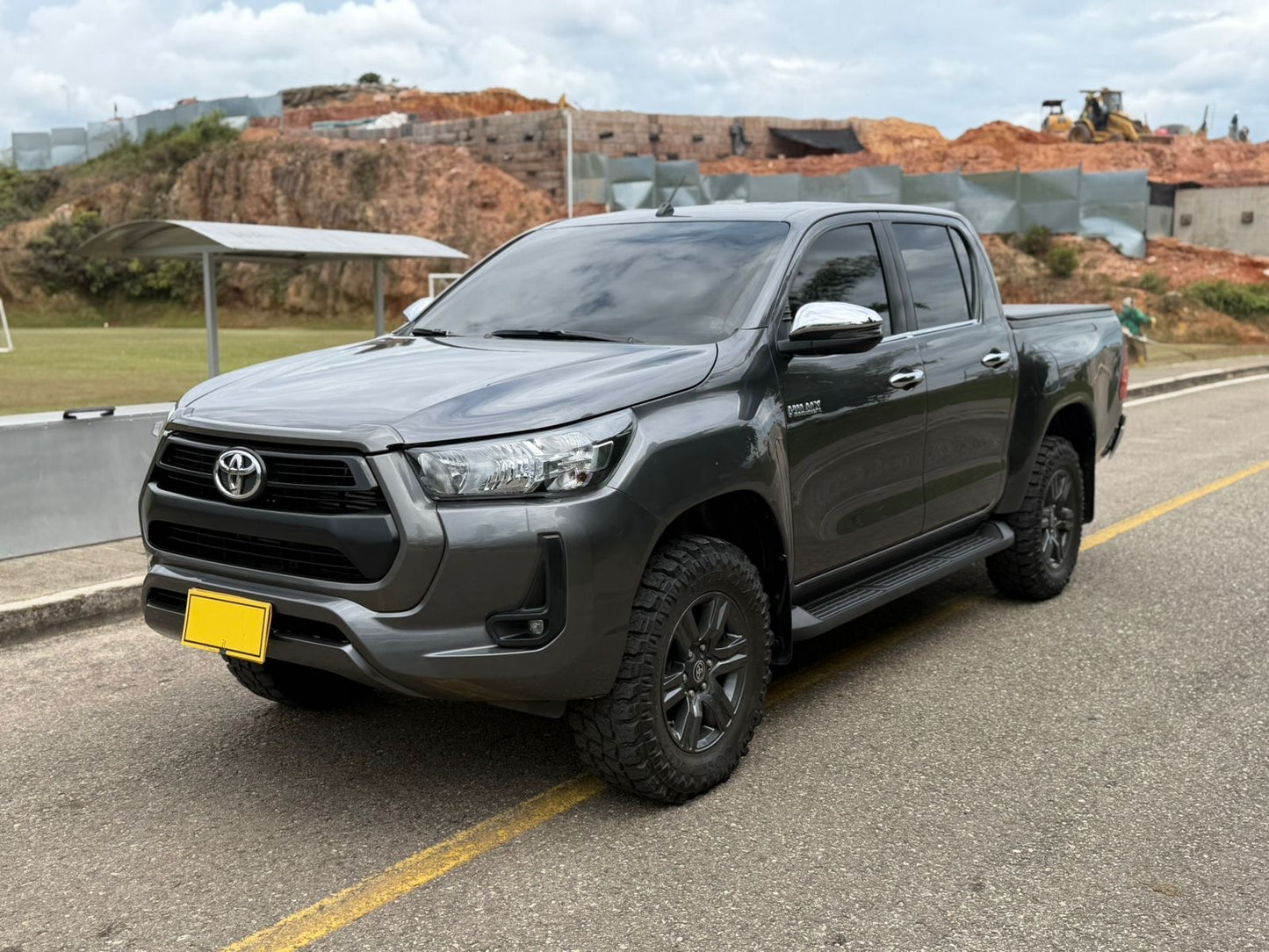Toyota Hilux SR 2022 Diésel