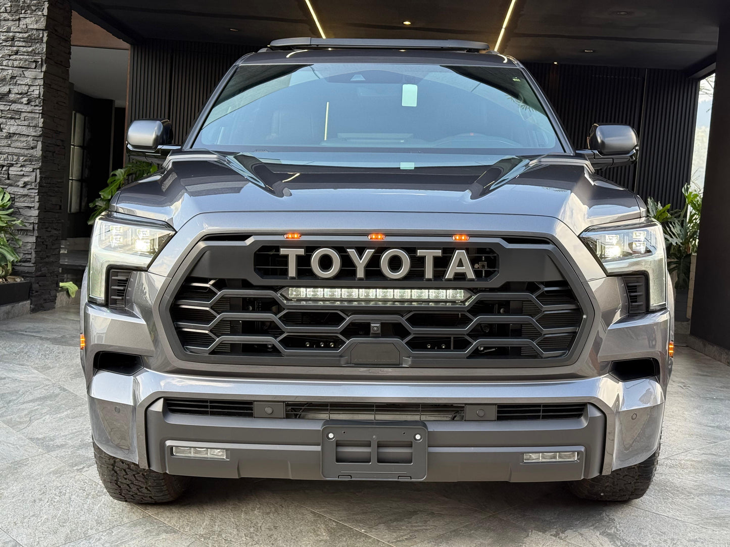 Toyota sequoia TRD PRO HIBRIDA 2026