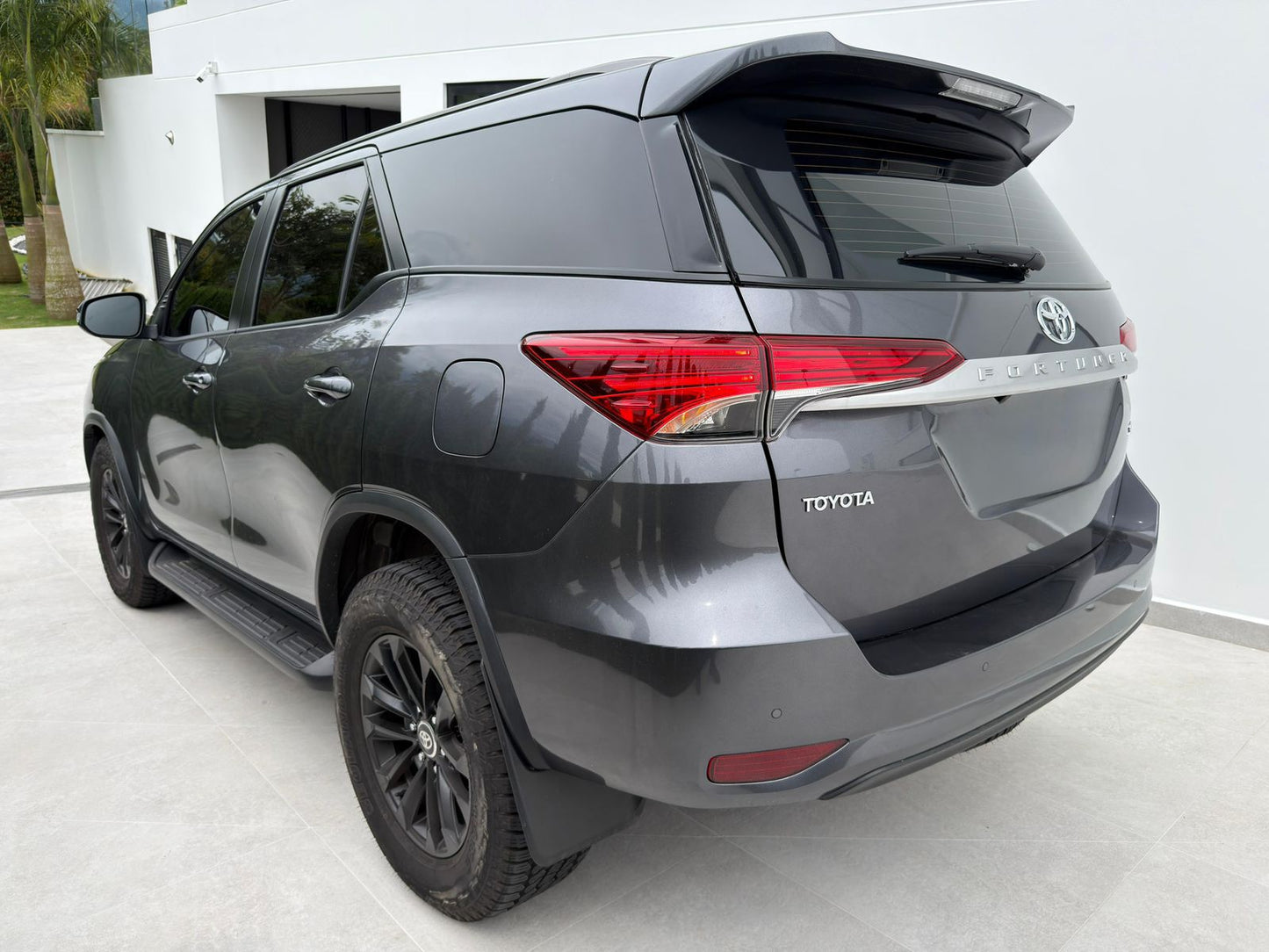 TOYOTA FORTUNER 2.8 DIESEL SR 2026