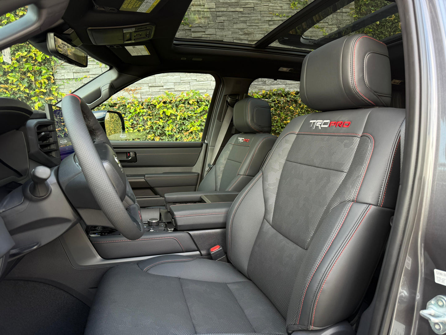 Toyota sequoia TRD PRO HIBRIDA 2026