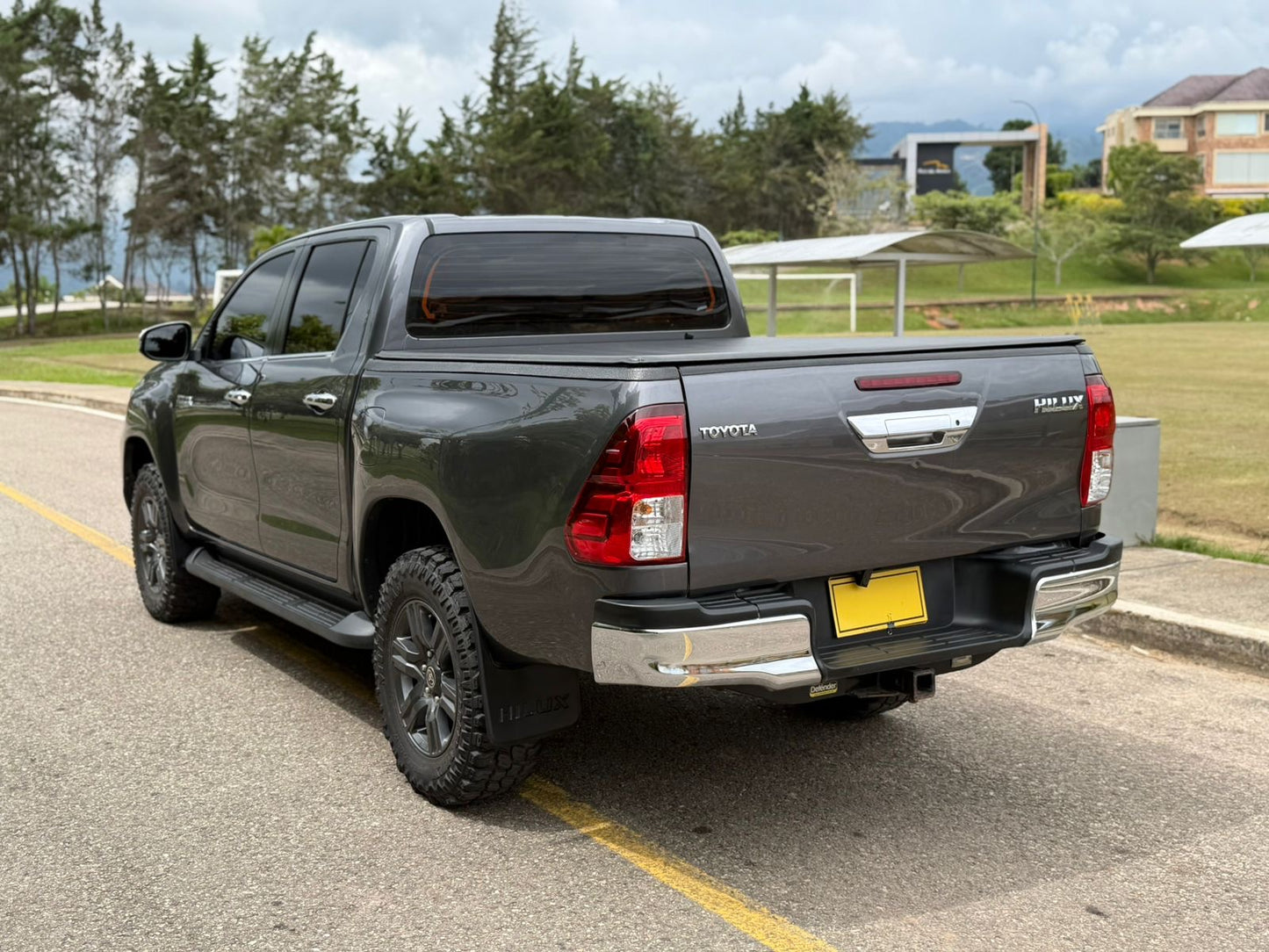 Toyota Hilux SR 2022 Diésel