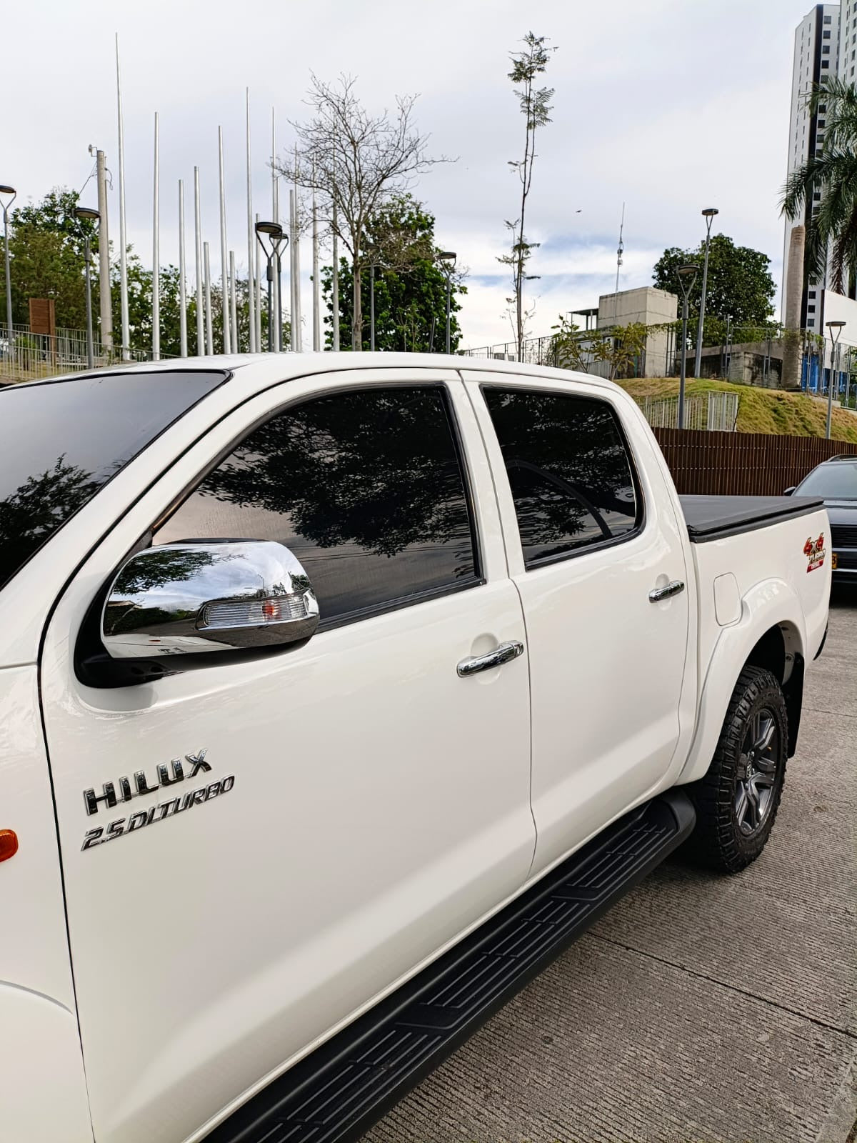 Toyota Hilux 4x4 Diesel B2+