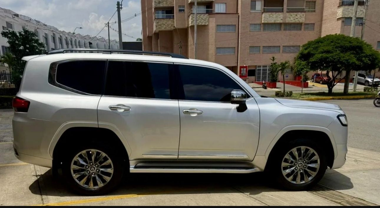 LAND CRUISER 300 ZX 2024