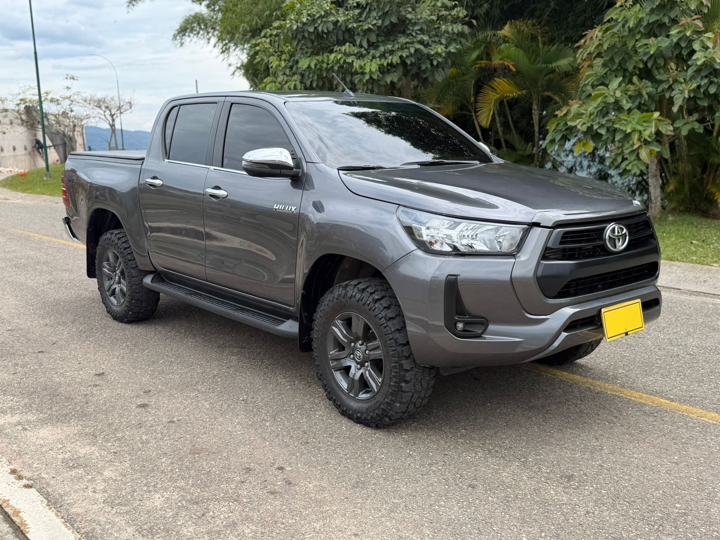 Toyota Hilux SR 2022 Diésel