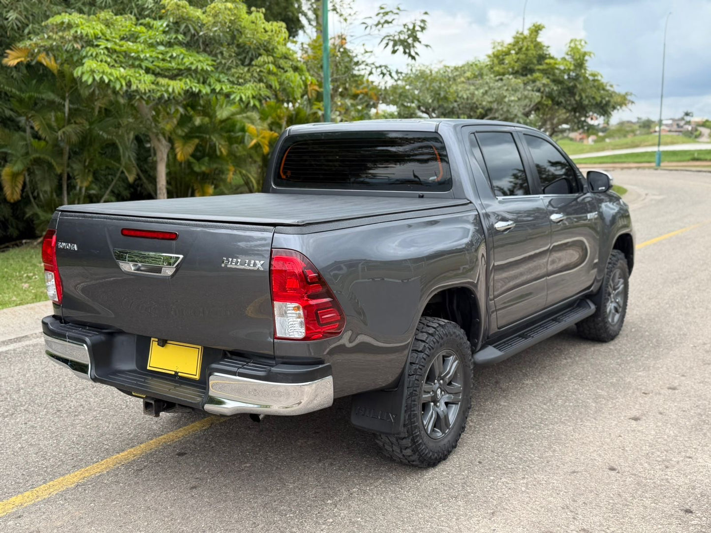 Toyota Hilux SR 2022 Diésel