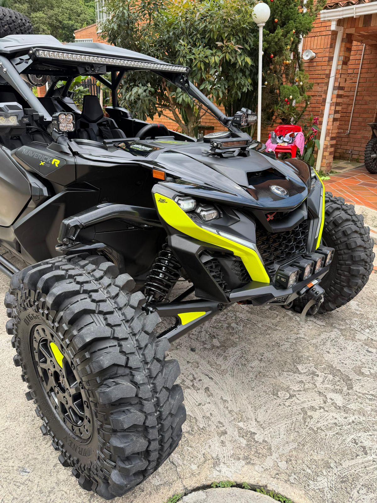Can Am Maverick R MAX XRS Smartshocks 2025