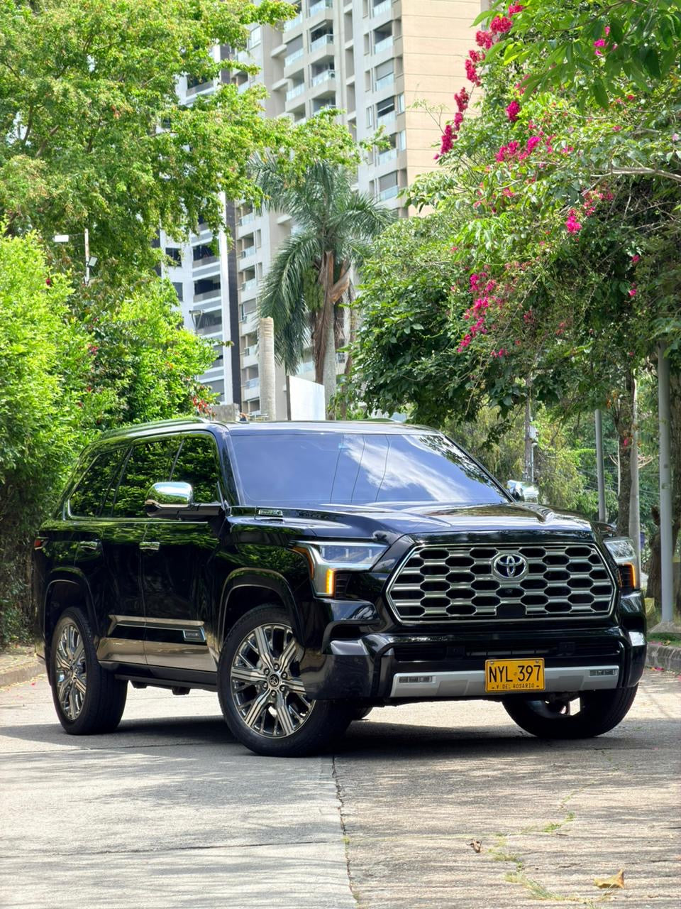 Toyota Sequoia Capstone Híbrida 2024