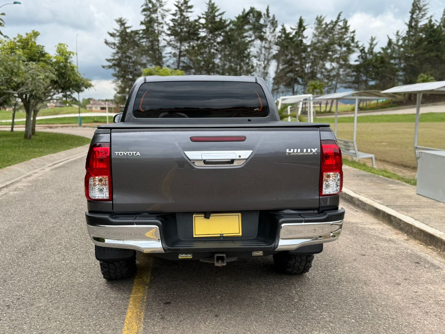 Toyota Hilux SR 2022 Diésel