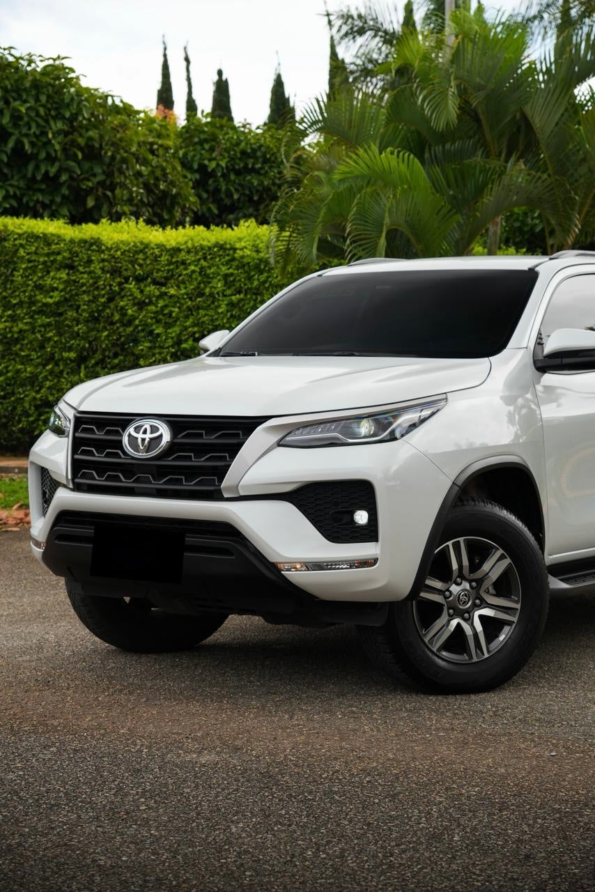 Toyota Fortuner 2024 Diésel Sr
