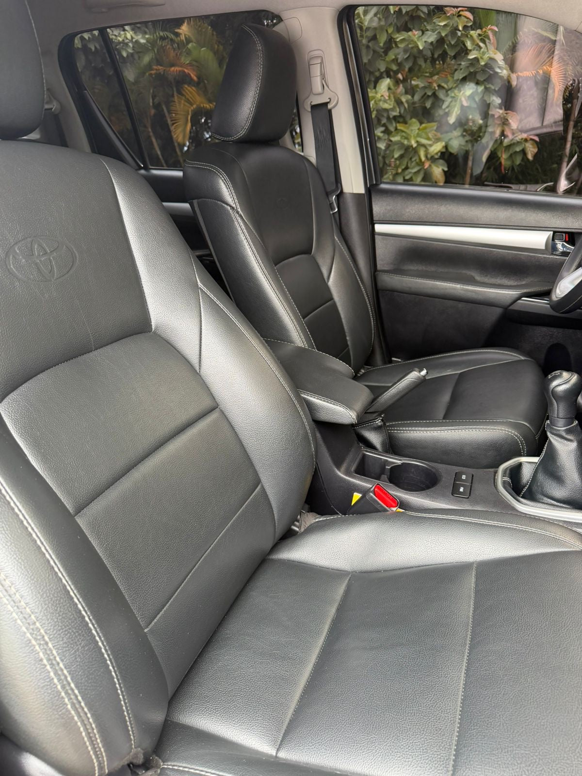 Toyota Hilux SR 2022 Diésel