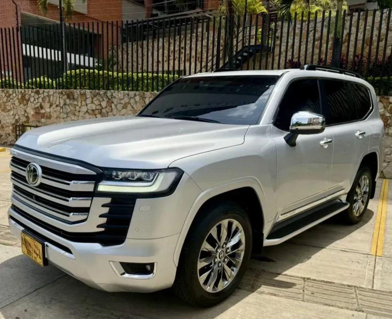 LAND CRUISER 300 ZX 2024