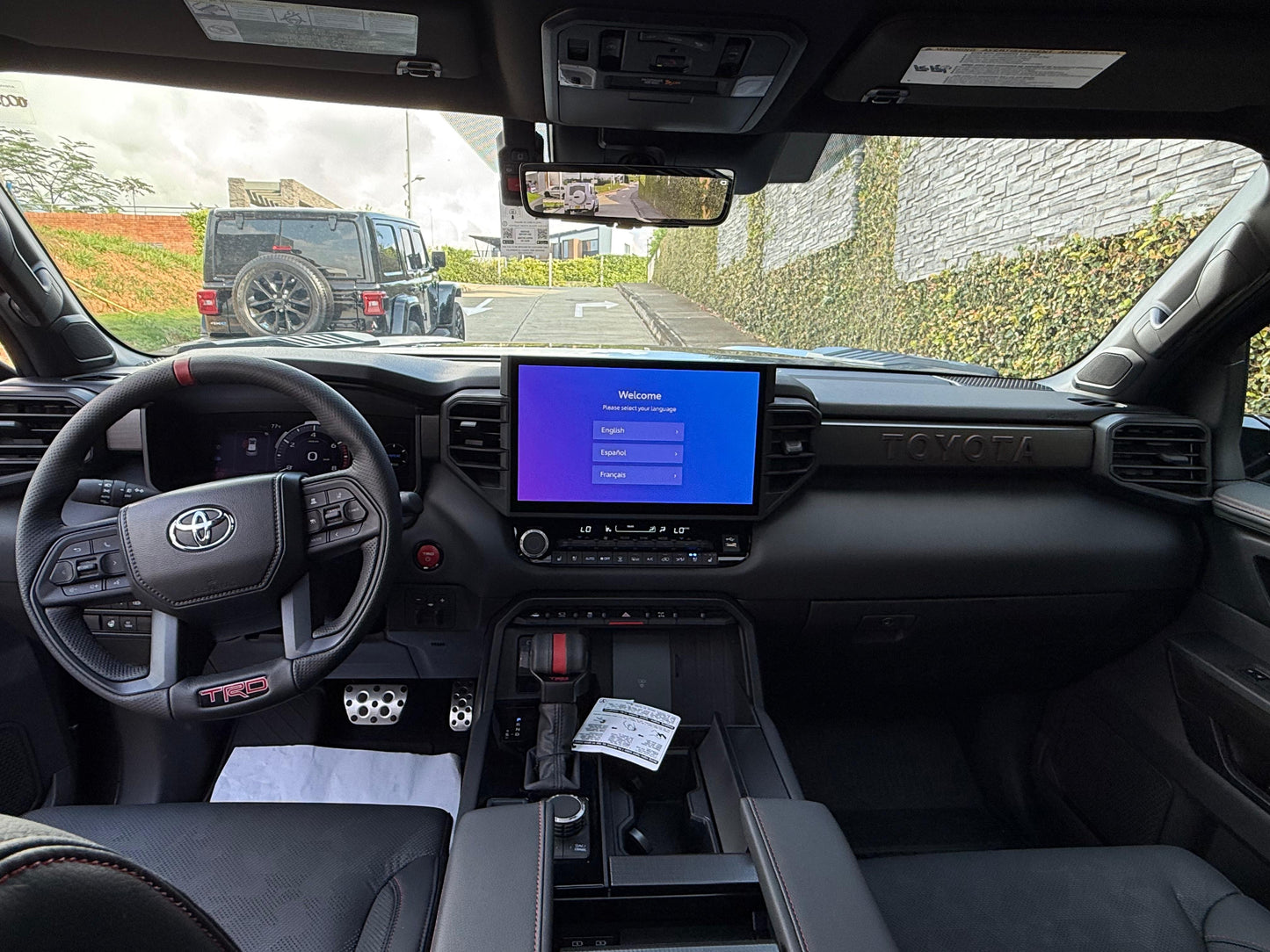 Toyota sequoia TRD PRO HIBRIDA 2026