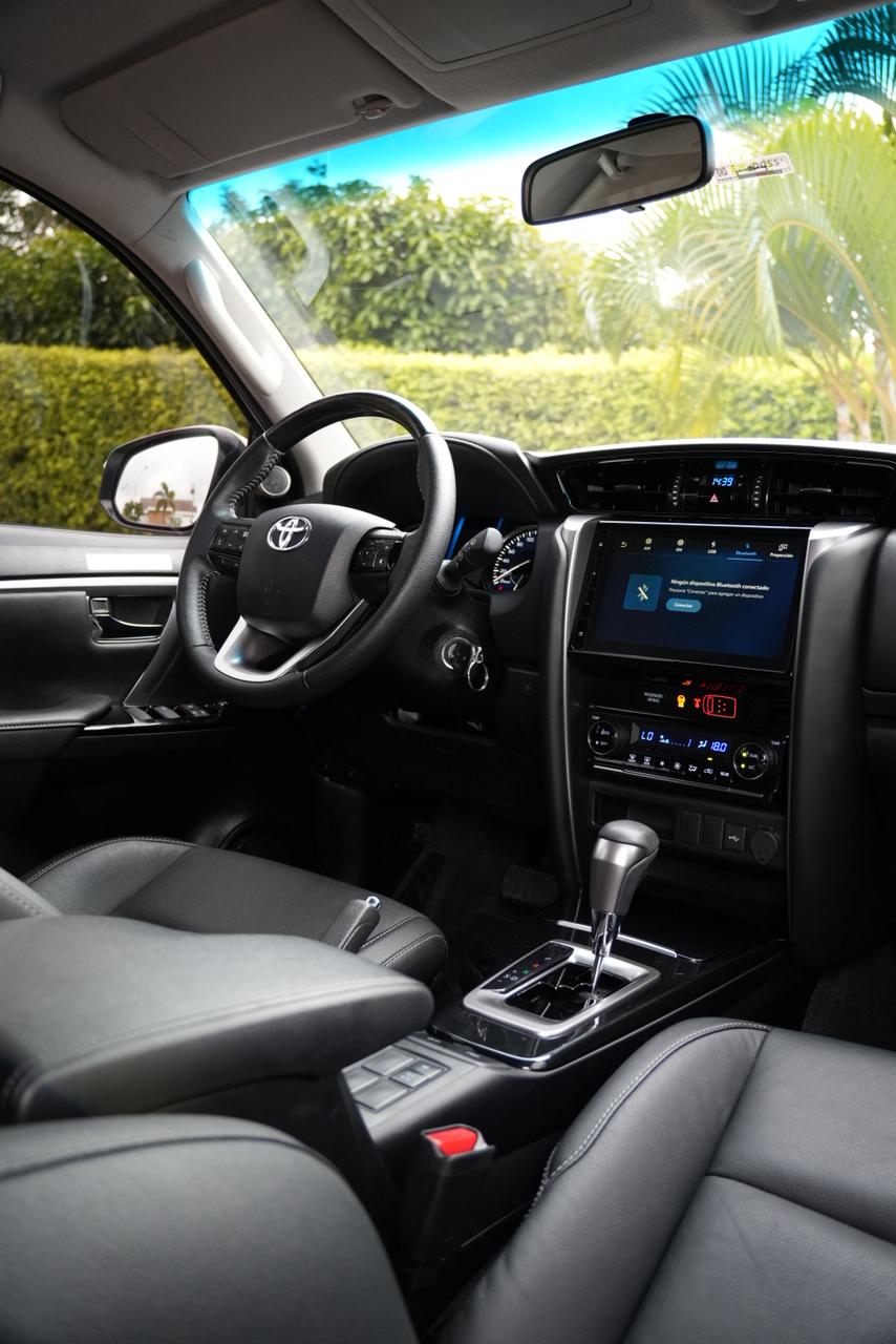 Toyota Fortuner 2024 Diésel Sr
