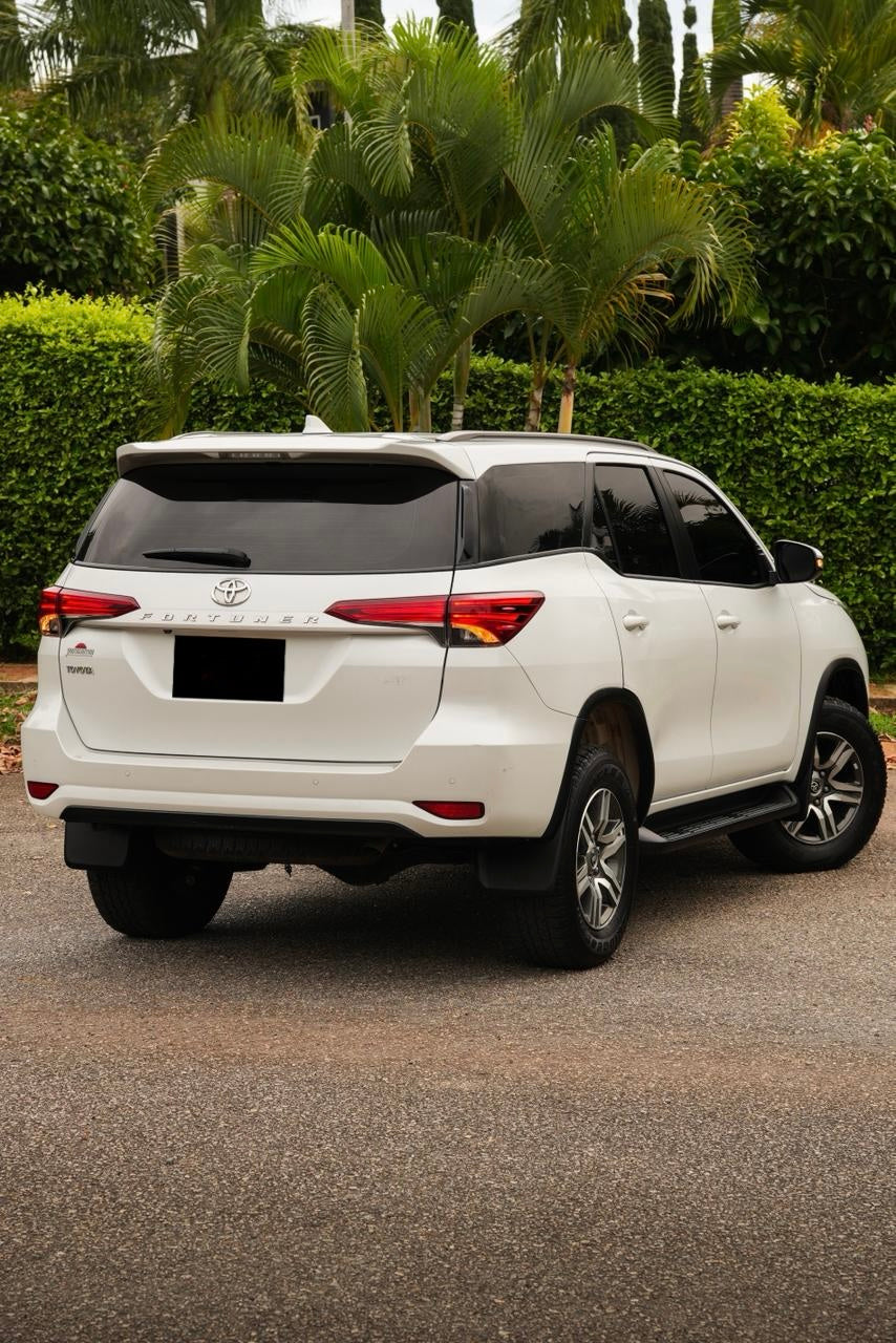 Toyota Fortuner 2024 Diésel Sr