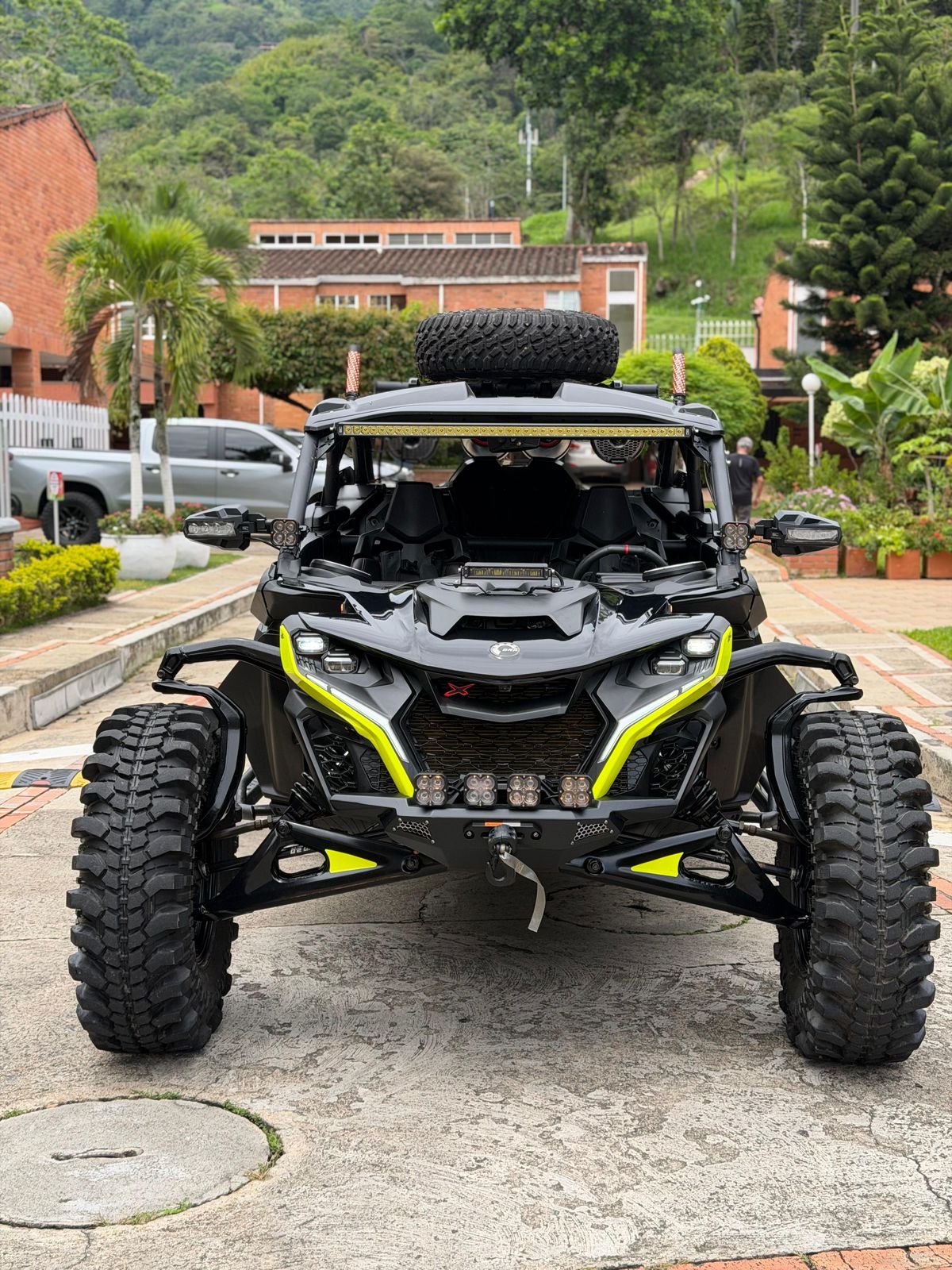 Can Am Maverick R MAX XRS Smartshocks 2025