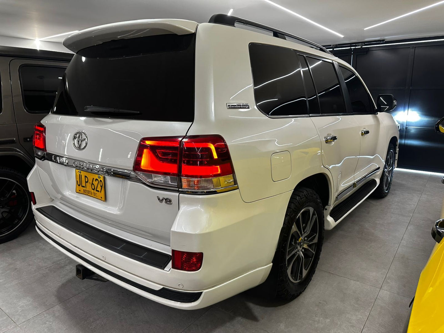TOYOTA SAHARA LC200 EUROPEA EXECUTIVE LOUNGE B2+ 2020