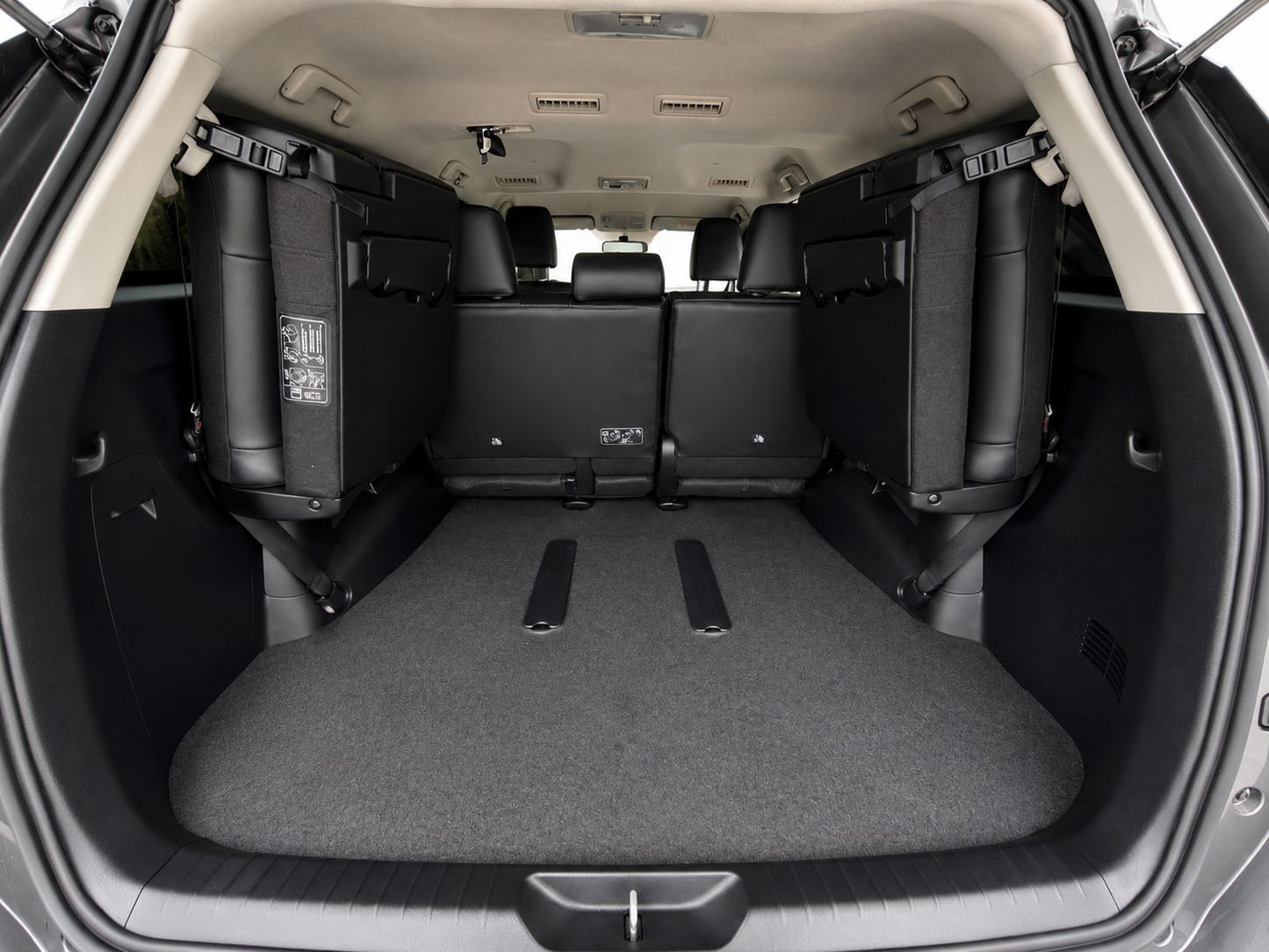 TOYOTA FORTUNER 2.8 DIESEL SR 2026