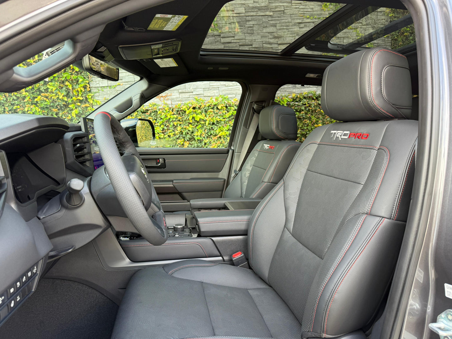 Toyota sequoia TRD PRO HIBRIDA 2026