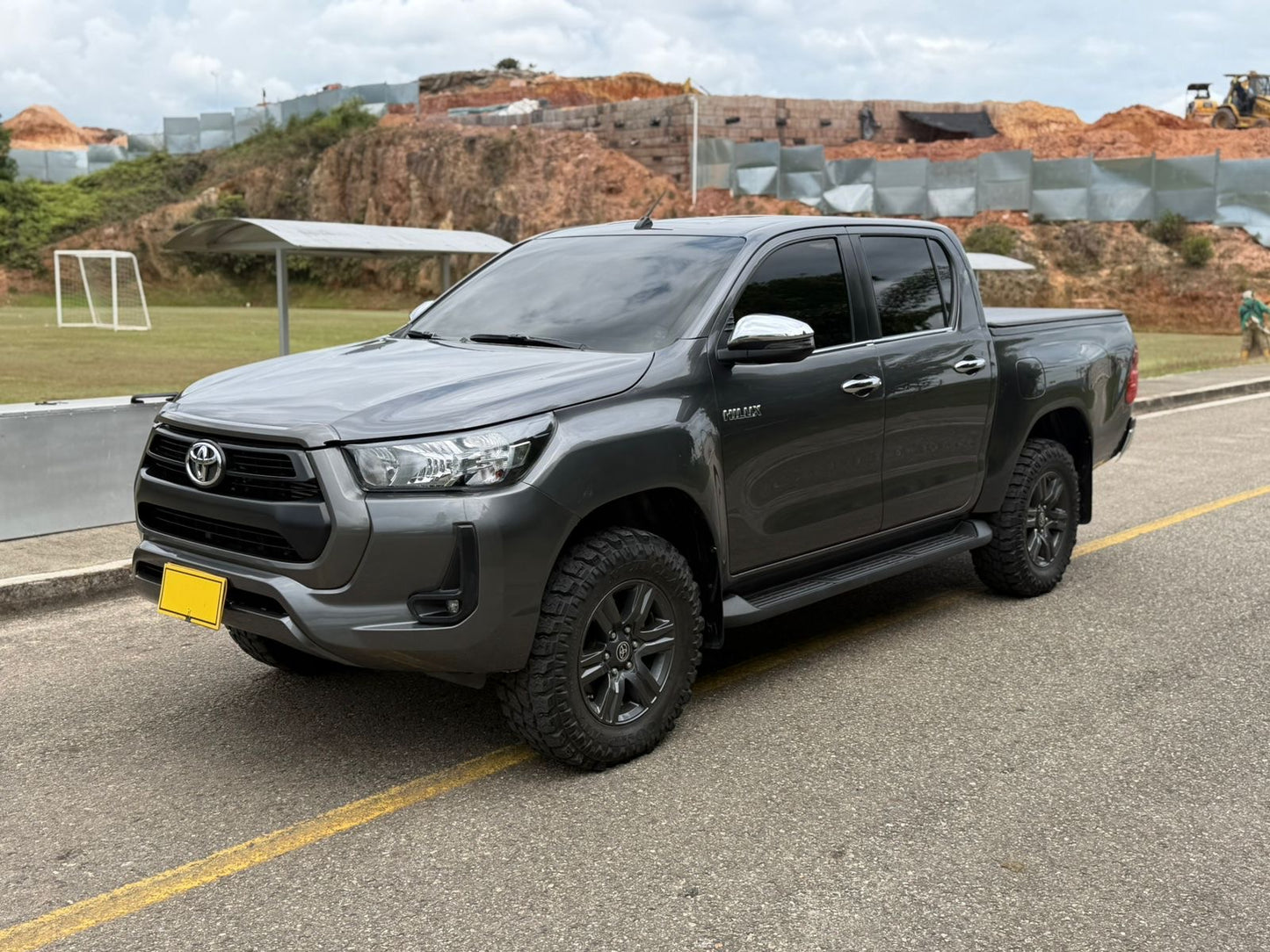 Toyota Hilux SR 2022 Diésel